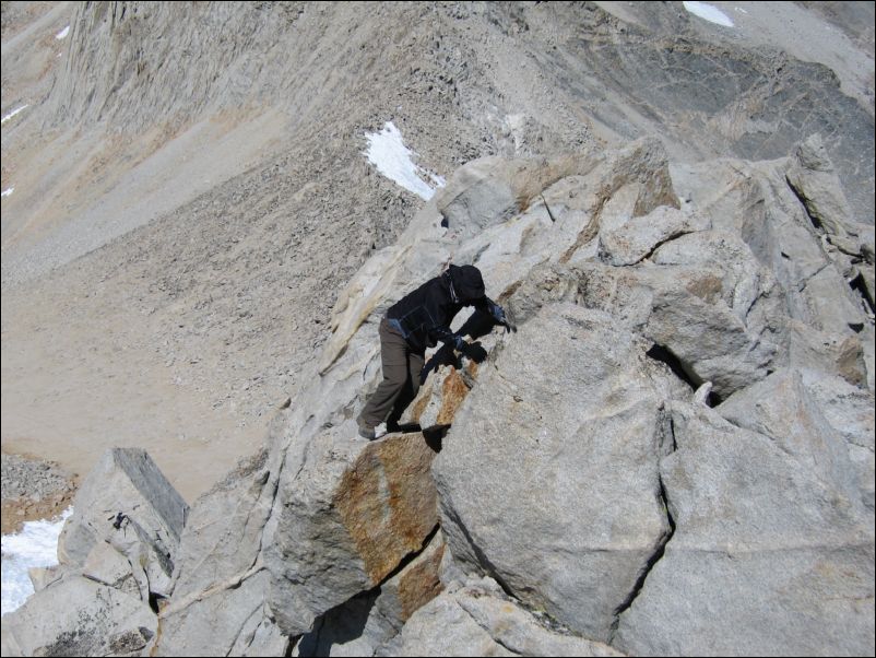 2006-09-16 BCS (37) R coming up to summit